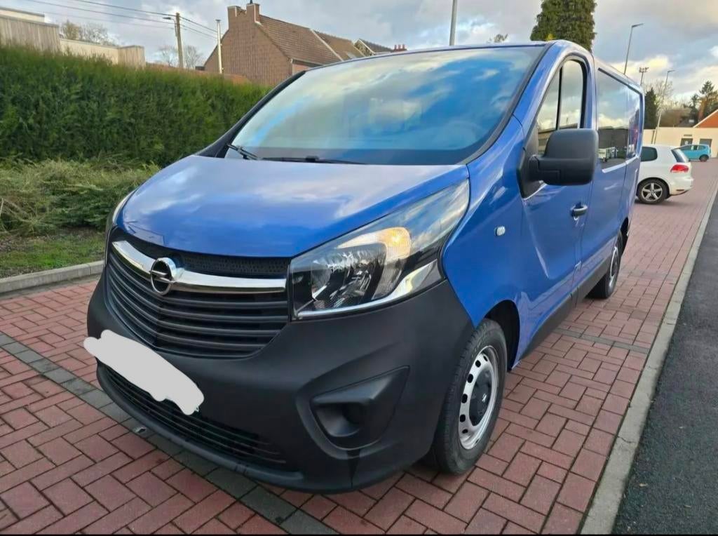 Opel vivaro 1.6cdti dubbel cabine, Auto's, Opel, Vivaro, Bedrijf, Radio, Te koop