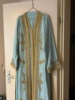 Caftan, Enlèvement, Comme neuf