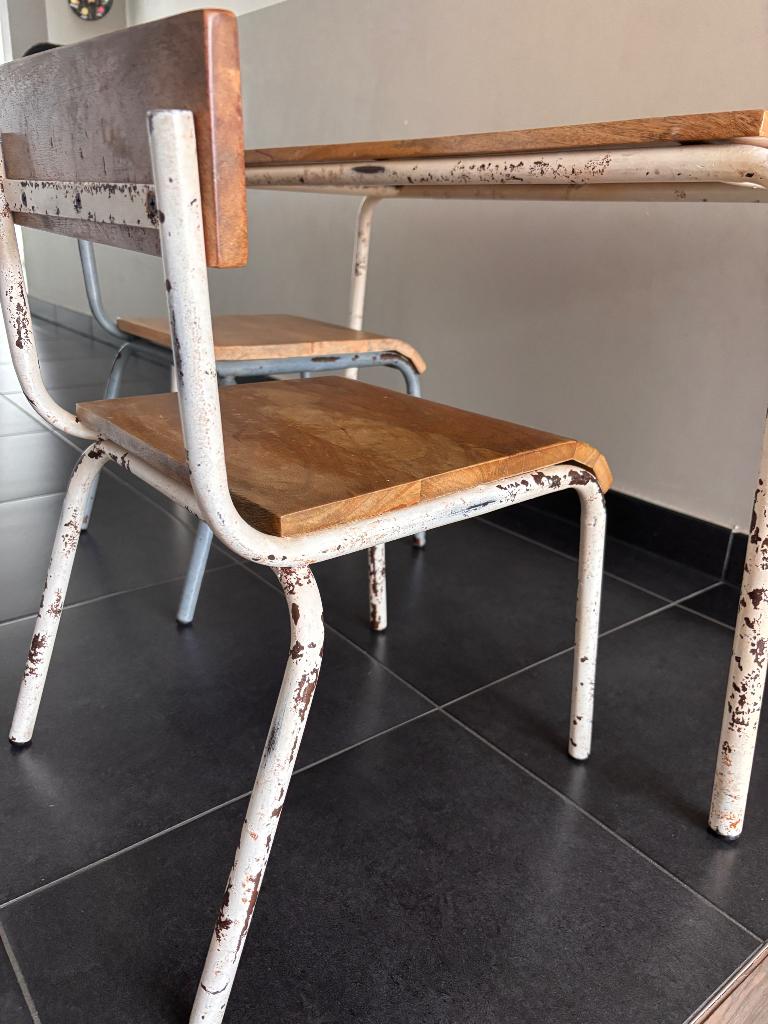 Tafeltje en 2 stoeltjes, Ophalen, Zo goed als nieuw, Tafel(s) en Stoel(en)