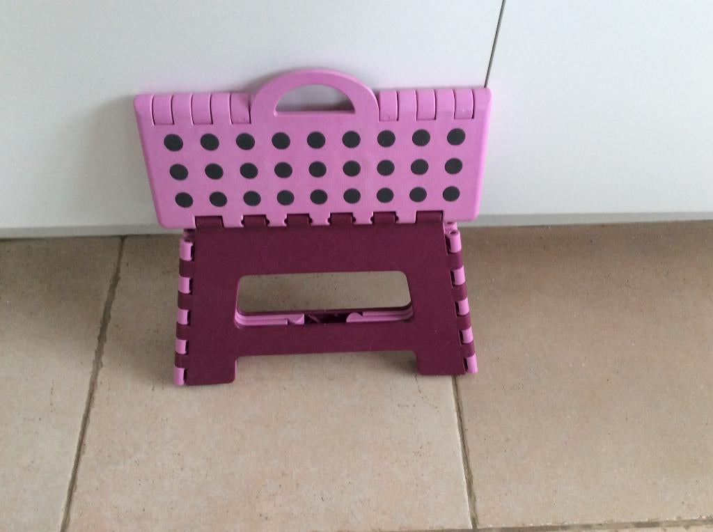 opvouwbaar krukje, Huis en Inrichting, Krukjes, Ophalen of Verzenden, Zo goed als nieuw, Kunststof