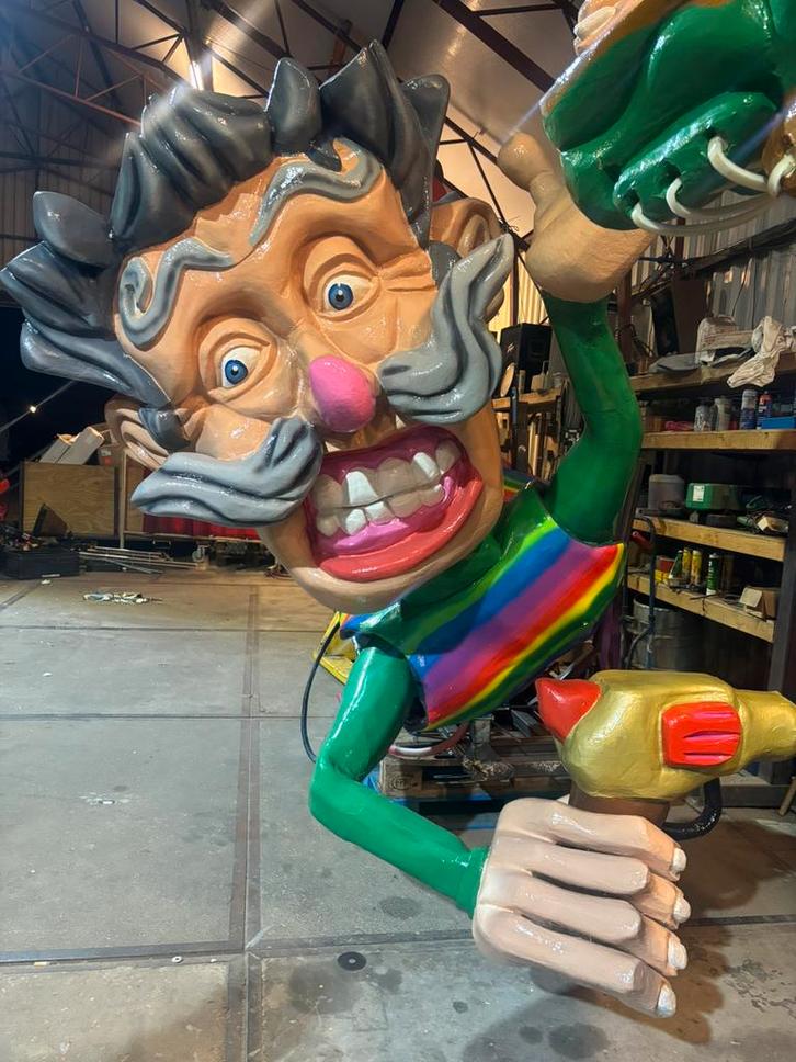 2 mooie grote carnavalspoppen, Hobby & Loisirs créatifs, Articles de fête, Enlèvement