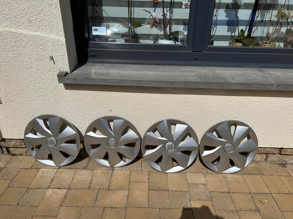 Enjoliveurs SEAT d’origine – Lot de 4 – Assez bon état, Enlèvement, Utilisé