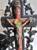 Antiek altaarkruis. 19e eeuws., Enlèvement