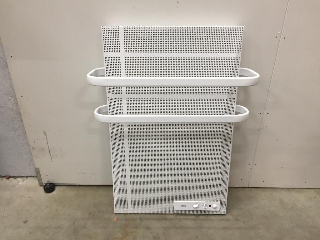 (43) Recent verwarmingstoestel Domo met handdoek baren, Doe-het-zelf en Bouw, Verwarming en Radiatoren, Zo goed als nieuw, Ophalen