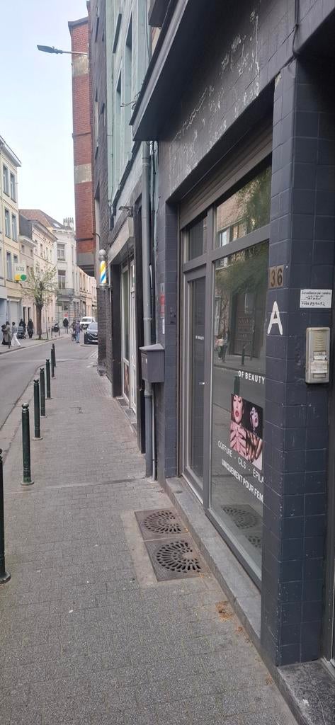 Commerce Molenbeek-Saint-Jean, Immo