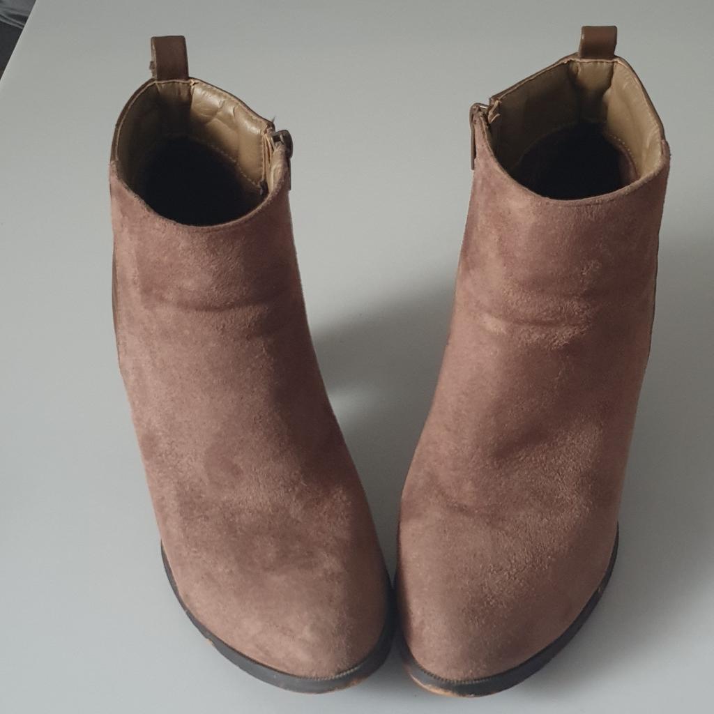 Talons en daim , marque: jbc , couleur : taupe , taille 38, Vêtements | Femmes, Enlèvement