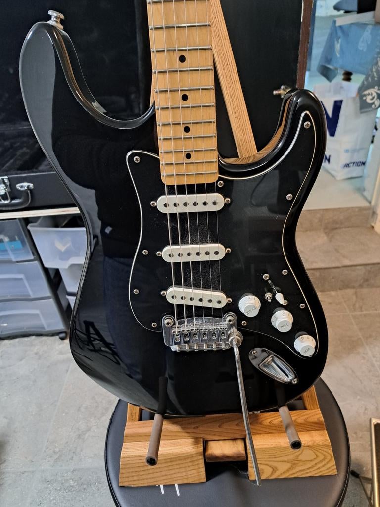 G&L Tribute Legacy Standard (dernier prix), Enlèvement, Comme neuf, Solid body, Autres marques