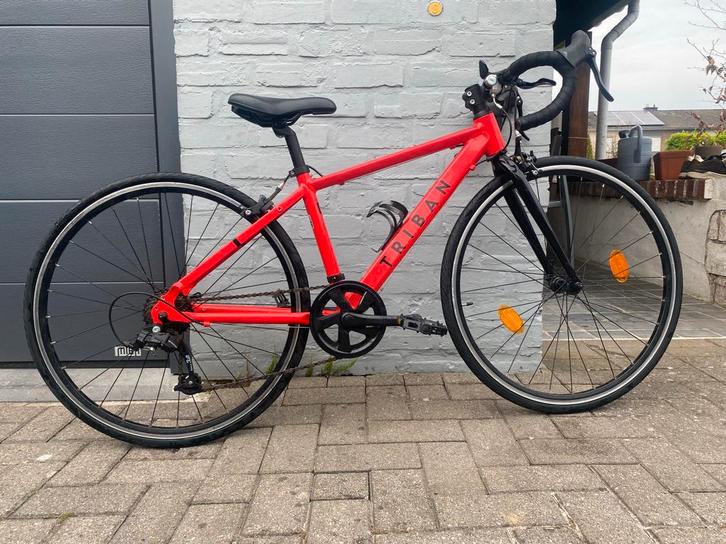 Vélo de course pour enfants Triban, Vélos & Vélomoteurs, Vélos | Vélos de course, Comme neuf, Hommes, Autres marques, Moins de 10 vitesses