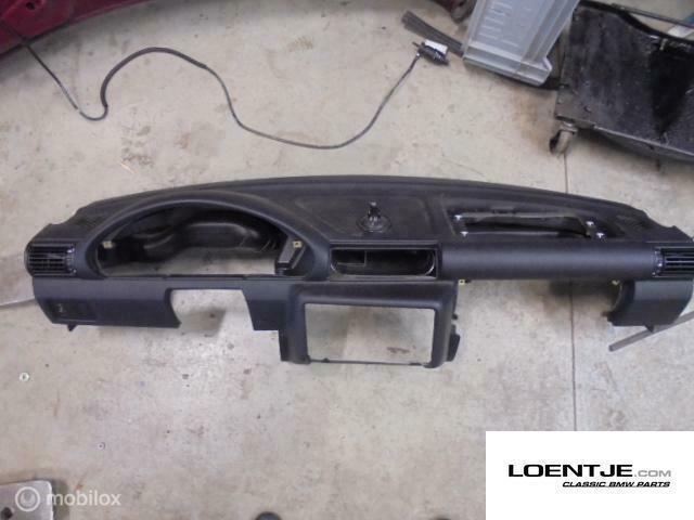 Dashboard BMW e36 compact 323ti 318ti 316, Autos : Pièces & Accessoires, Tableau de bord & Interrupteurs, Utilisé, Enlèvement ou Envoi