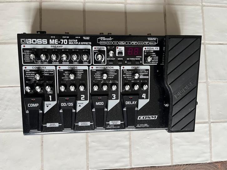 Boss me70 Guitar multiple effects, Muziek en Instrumenten, Effecten, Zo goed als nieuw, Ophalen