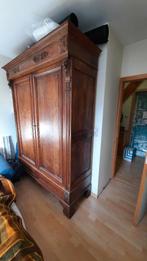 garde robe ancienne tète de lion, Ophalen