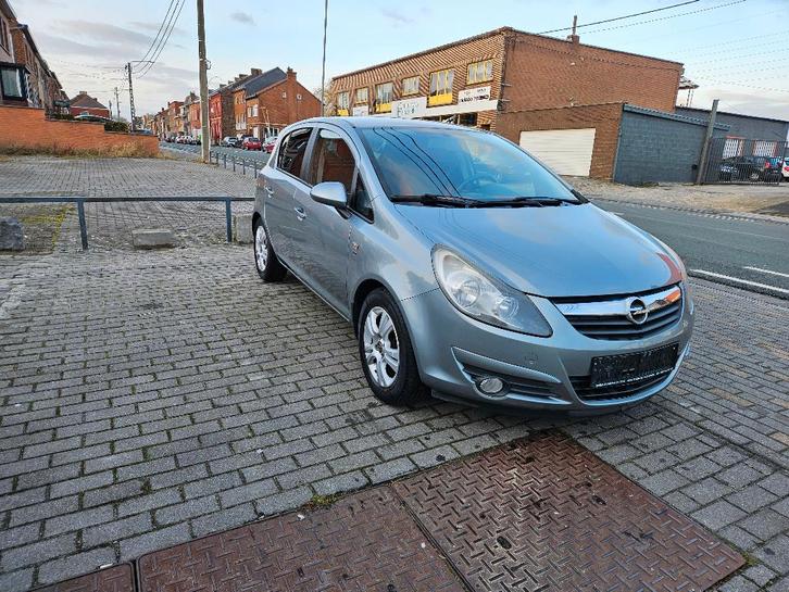 Opel corsa 1.2Ess 2011euro5 clim CT.OK prêt à immatriculer, Autos, Opel, Particulier, Corsa, ABS, Airbags, Air conditionné, Alarme
