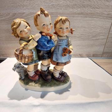 Hummel 369 beschikbaar voor biedingen