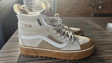 Hoge sneakers Vans beschikbaar voor biedingen