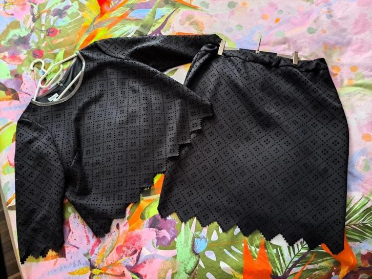 Setje blouse en rok, Mayerline, 42/44, Kleding | Dames, Rokken, Zo goed als nieuw, Maat 42/44 (L), Zwart, Knielengte, Ophalen of Verzenden