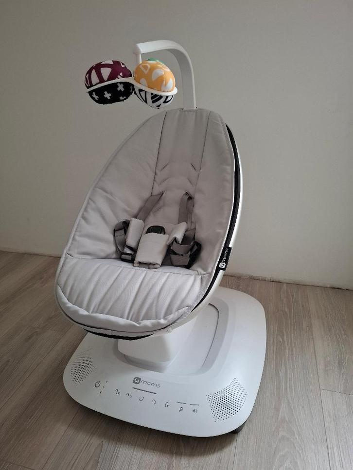 mamaroo 5, wipstoel, schommelstoel, Kinderen en Baby's, Wipstoeltjes, Gebruikt, Schommelstoel, Overige merken, Met gordel(s) of riempje(s)