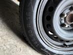 winterbanden op stalen velg 195 60 r16, Auto-onderdelen, Banden en Velgen, Ophalen, Winterbanden