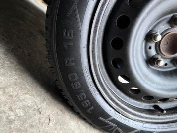 winterbanden op stalen velg 195 60 r16 beschikbaar voor biedingen