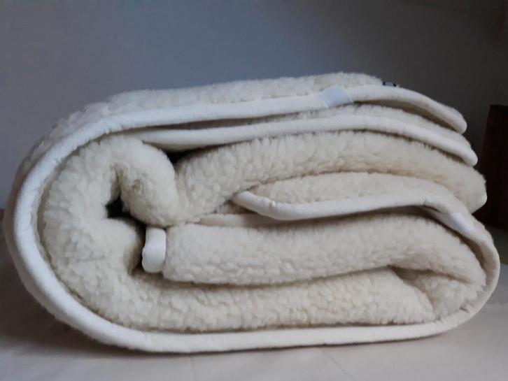 Doudou 100 % laine, Maison & Meubles, Chambre à coucher | Linge de lit, Neuf, Couverture ou Couette, Deux personnes, Enlèvement