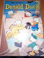 2 x Donald Duck en andere verhalen, Meerdere stripboeken, Ophalen of Verzenden, Gelezen