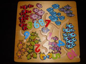 Speelgoed in hout beschikbaar voor biedingen