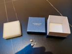 Wit zilveren oorbellen met parels, Handtassen en Accessoires, Oorbellen, Ophalen of Verzenden, Nieuw, Wit, Zilver