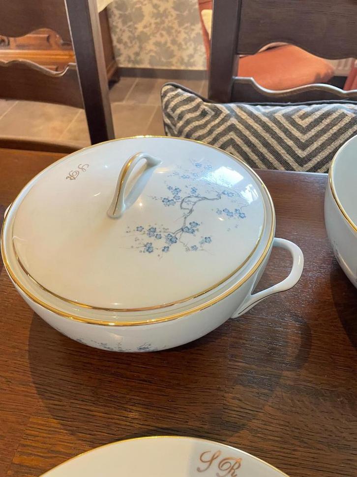 Vintage 30-delig eetservies Limoges – met goudrand, Antiek en Kunst, Antiek | Servies compleet, Ophalen of Verzenden