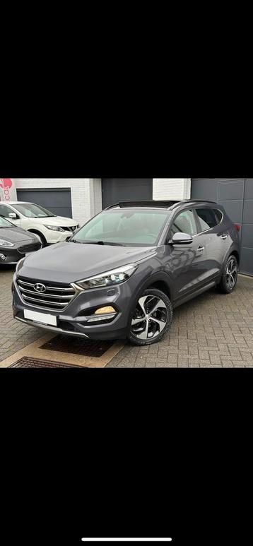 Hyundai Tucson essence Automatique entièrement pleine