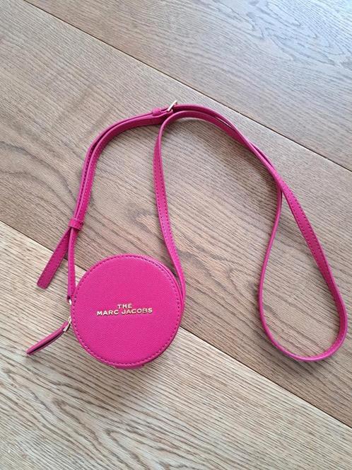 Fuchsia crossbodytas van Marc Jacobs, Handtassen en Accessoires, Tassen | Schoudertassen, Nieuw, Roze, Leer, Ophalen of Verzenden
