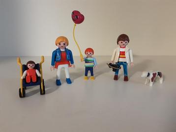 Playmobil famille - complète