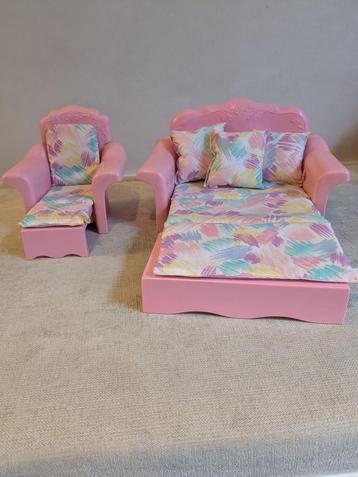 Barbies salonzetels en 3 Cutie revaels beschikbaar voor biedingen