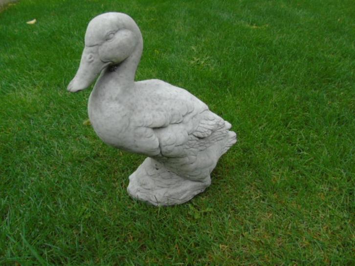 Standbeeld van een eend die in steen staat, Tuin en Terras, Tuinbeelden, Nieuw, Dierenbeeld, Steen, Ophalen