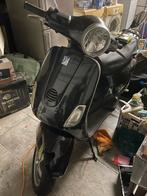 Vespa Piaggio Lx 50 wordt gerestaureerd, Particulier