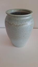 Prachtige groene vaas, perfecte staat.  Hoogte is 23 cm, Ophalen of Verzenden, Nieuw, Groen, Minder dan 50 cm