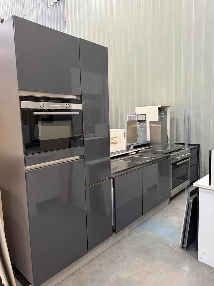 Complete Rechte Keuken Greeploos + Apparatuur + GEDEMONTEERD, Huis en Inrichting, Keuken | Complete keukens, Grijs, Composiet