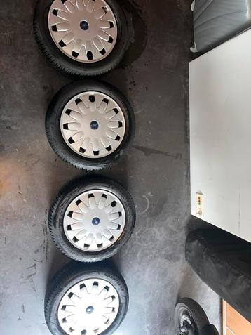Goodyear banden ford beschikbaar voor biedingen