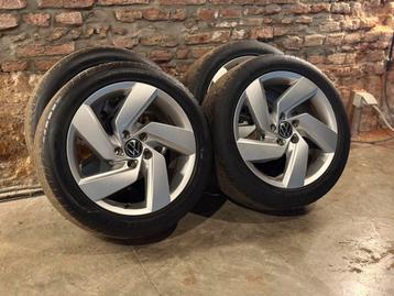 Jantes d’origine VW Golf GTi / GTE avec bons pneus en 5x112, Pneus et Jantes, Véhicule de tourisme, Pneus été, 17 pouces
