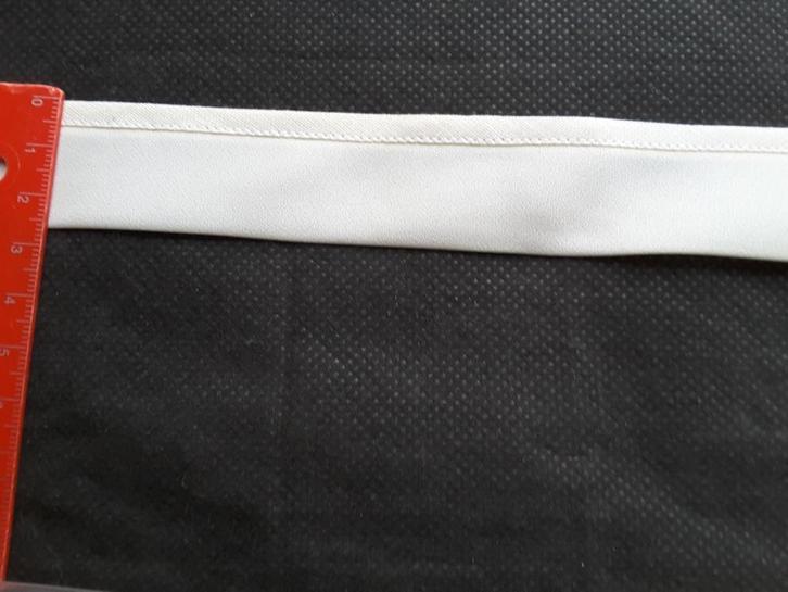 biaisband 27 mm crèmewit mat synthetisch synthetisch GB27115, Hobby en Vrije tijd, Naaien en Fournituren, Nieuw, Ophalen of Verzenden