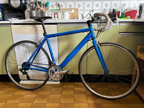 Vélo bleu style vintage, Vélos & Vélomoteurs, Vélos | Vélos de course, Comme neuf