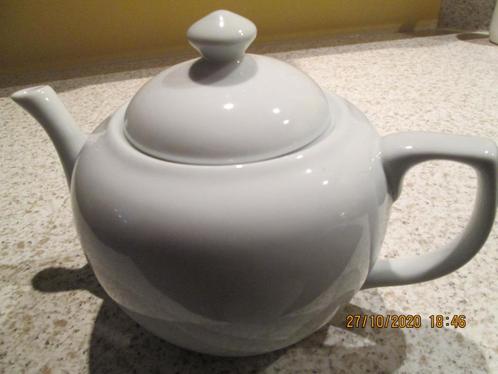 Théière blanche en céramique, Huis en Inrichting, Keuken | Servies, Nieuw, Kom(men), Effen, Keramiek, Ophalen of Verzenden