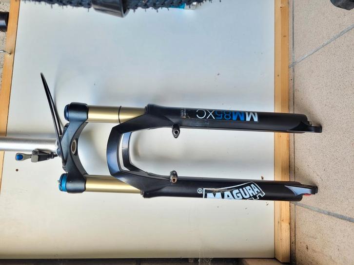 Fourche VTT Magura 26"_ prix initial a 70€, Vélos & Vélomoteurs, Vélos Pièces, Utilisé, VTT, Enlèvement ou Envoi