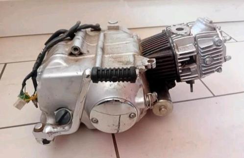 Motor 4-takt Zhenhua Dax 48cc, Fietsen en Brommers, Brommeronderdelen | Algemeen, Gebruikt, Blok, Ophalen of Verzenden