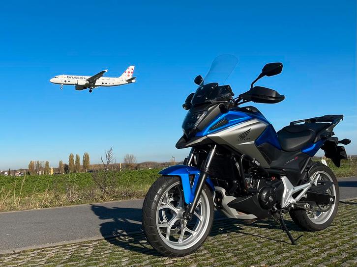 Honda NC750x, Motoren, Motoren | Honda, Particulier, Toermotor, meer dan 35 kW, 2 cilinders, Motorrijbewijs A, ABS, LED Verlichting