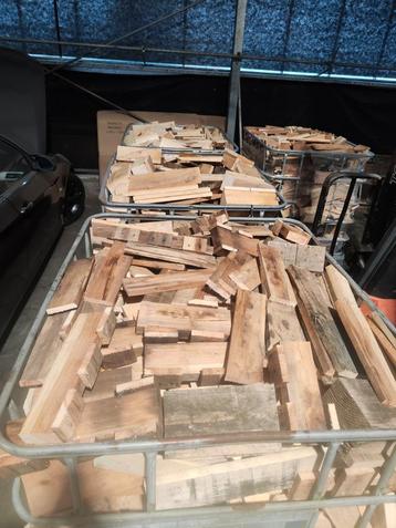 brandhout  beschikbaar voor biedingen