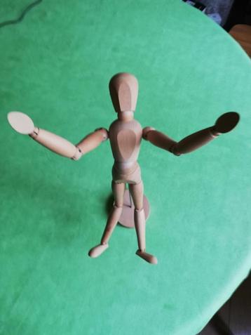 POUPÉE À DESSIN EN BOIS 35 cm membres mobiles, torse, tête, Enlèvement ou Envoi, Comme neuf