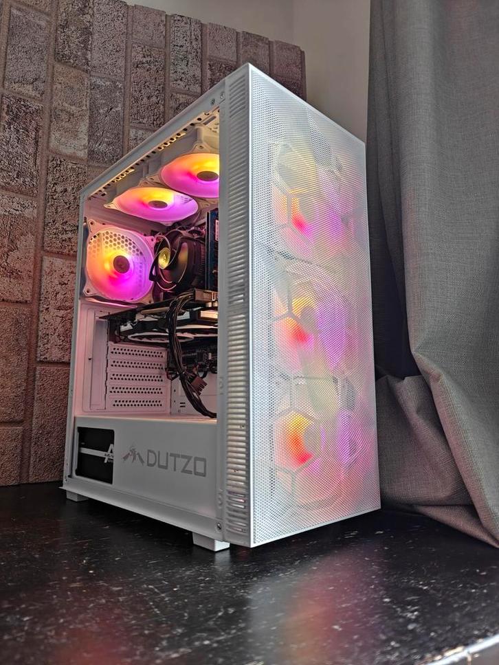 Ultieme Intel i7 RGB LED Gaming Computer - Windows 11, Computers en Software, Desktop Pc's, Zo goed als nieuw, HDD, SSD, 16 GB