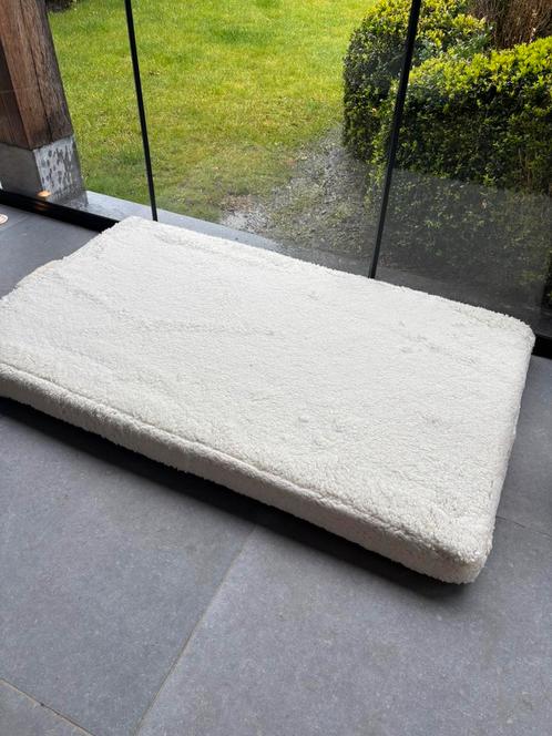 Super zacht ecru hondenbed XL, Dieren en Toebehoren, Hondenmanden, Ophalen