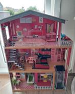 Groot poppenhuis met accesoires, Ophalen, Zo goed als nieuw, Poppenhuis