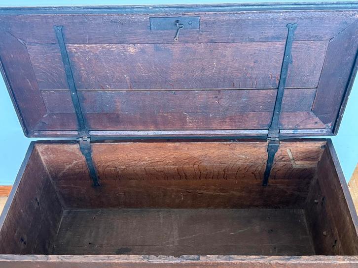 Antieke trouwkist van massief walnoot, Huis en Inrichting, Woonaccessoires | Kisten, Gebruikt, Ophalen