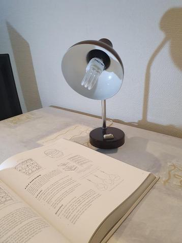 Vintage bureaulamp bruin beschikbaar voor biedingen
